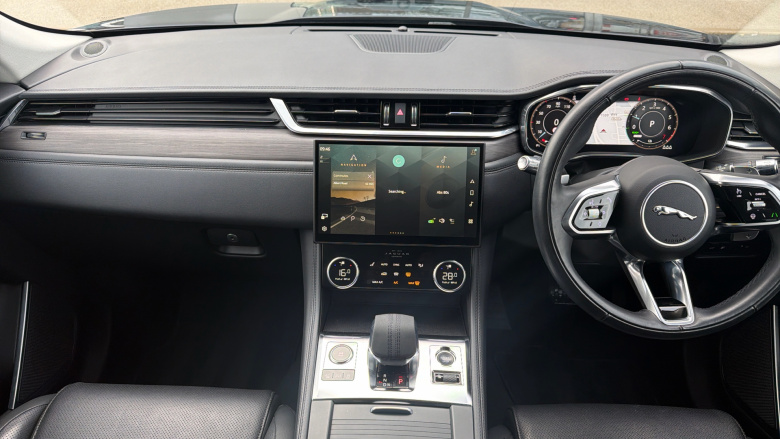 Jaguar F-Pace 2.0 P400e SE 5dr Auto AWD Estate